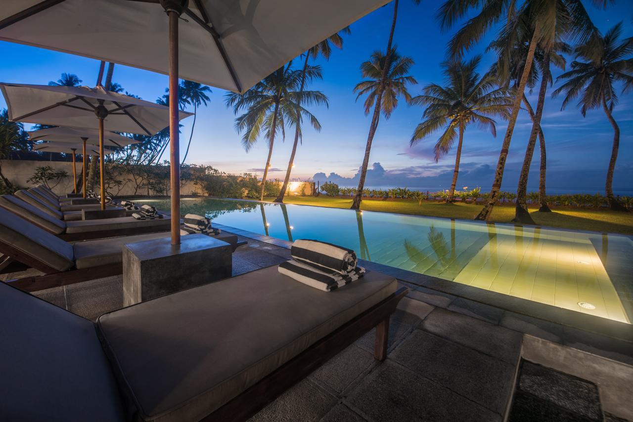 2500m2 4 slaapkamer, 4 privé badkamer in Thalpe Habaraduwa Central Buitenkant foto