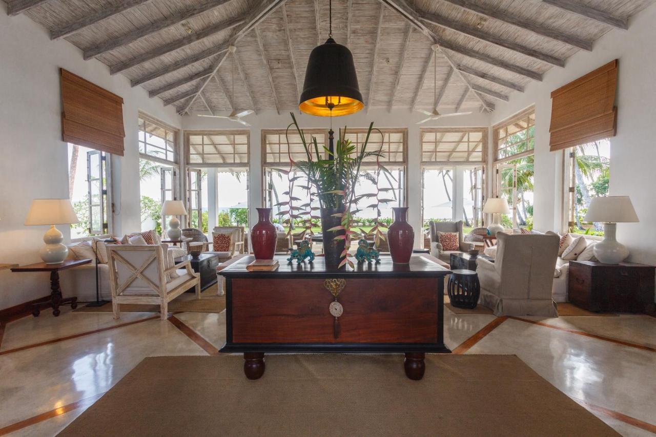 2500m2 4 slaapkamer, 4 privé badkamer in Thalpe Habaraduwa Central Buitenkant foto